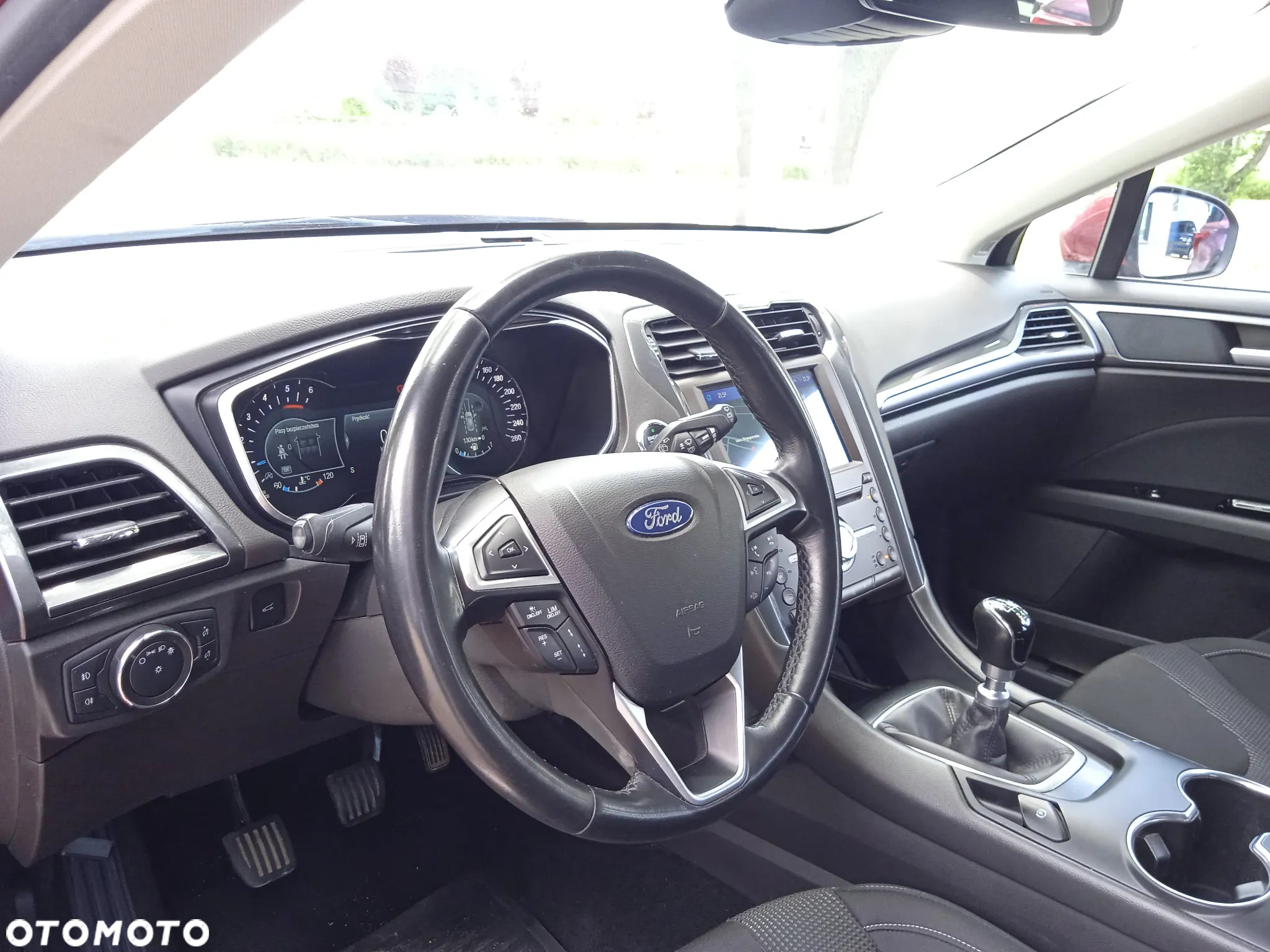 Ford Mondeo 2.0 EcoBlue Titanium - 13