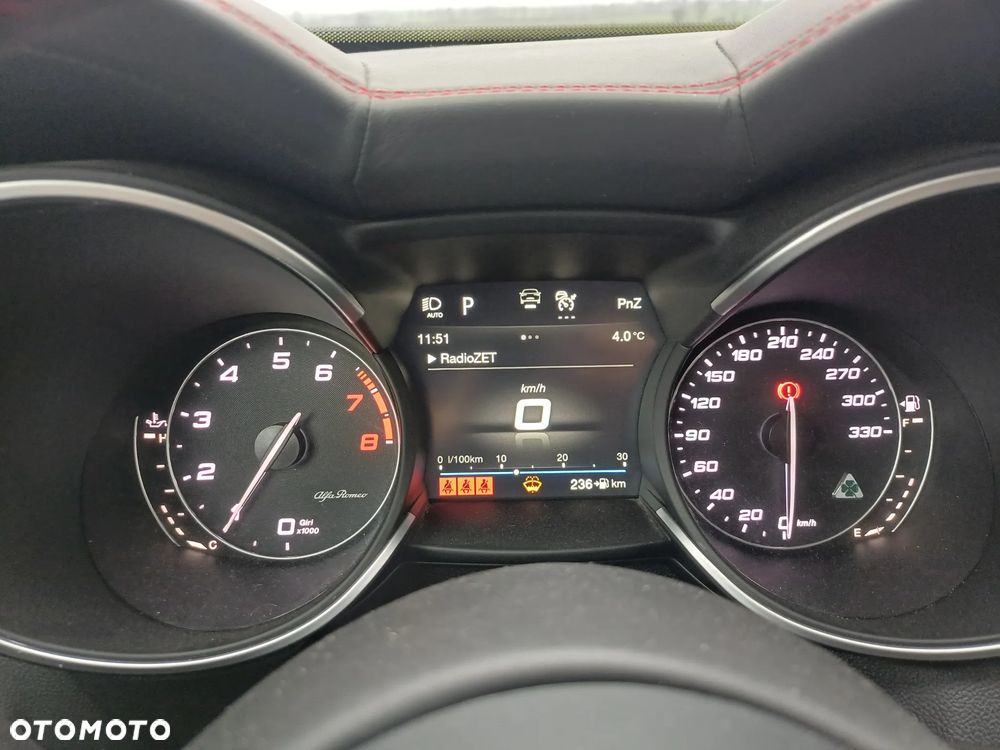 Alfa Romeo Stelvio V6 2.9 Bi-Turbo AT8-Q4 Quadrifoglio - 34