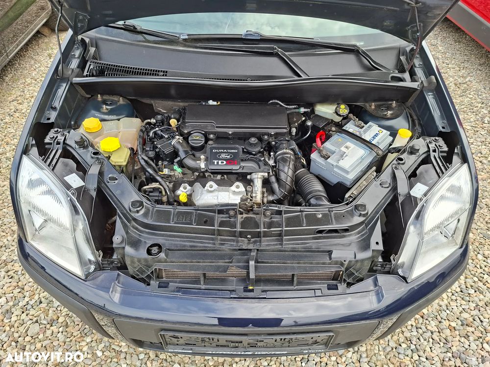 Ford Fusion - 16