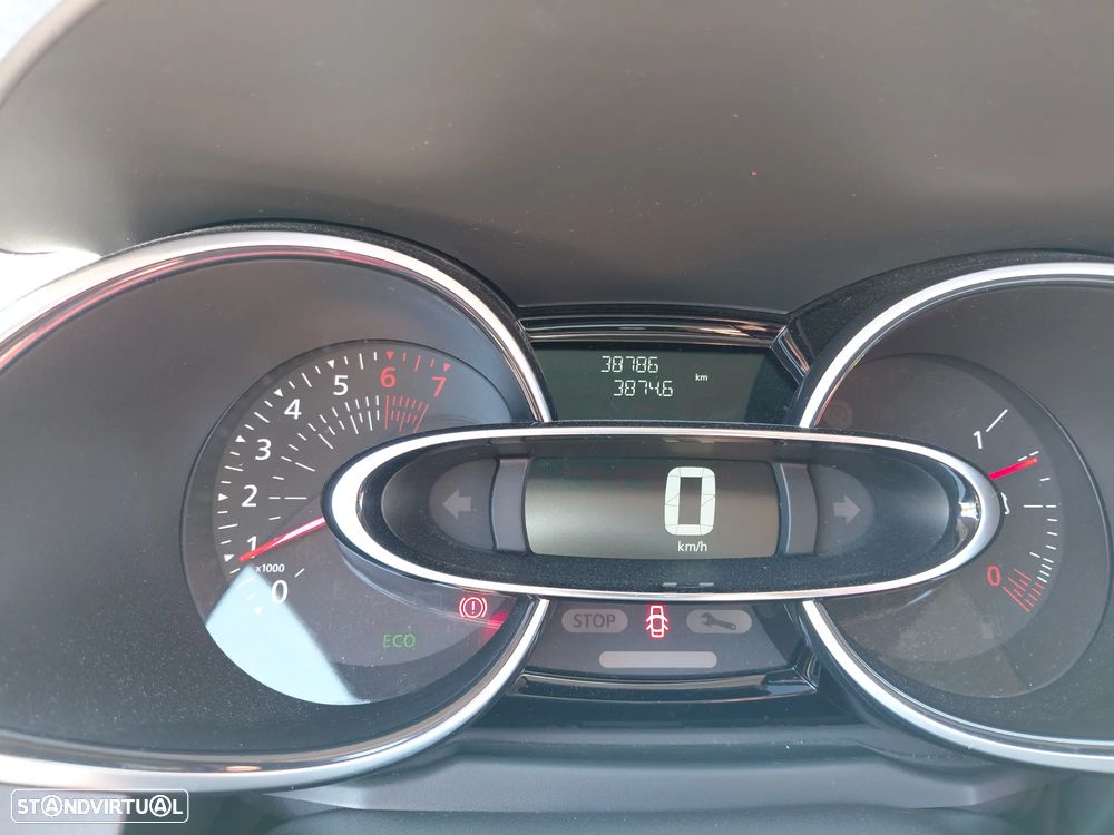 Renault Clio Sport Tourer 0.9 TCe Limited - 24