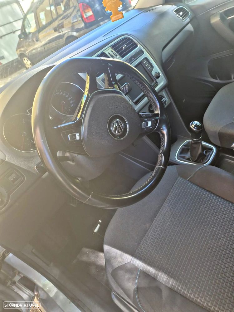 VW Polo - 2