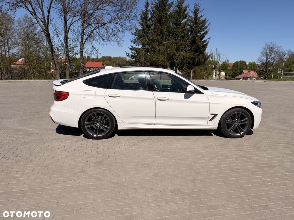 BMW 3GT 330i xDrive M Sport sport - 10