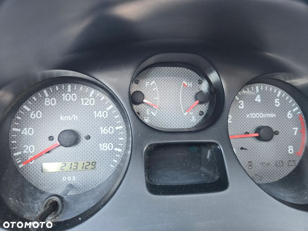 Toyota RAV4 2.0 - 11