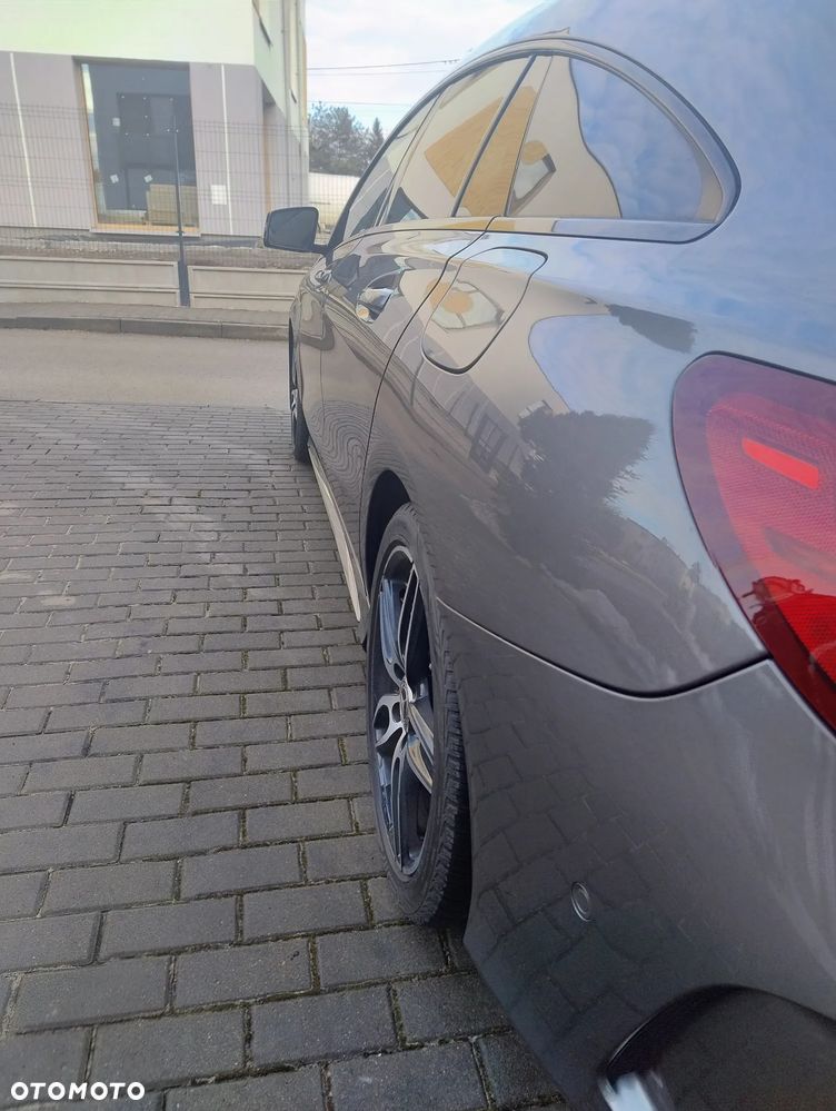 Mercedes-Benz CLA 180 7G-DCT UrbanStyle Edition - 31