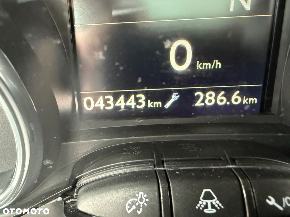 Peugeot 2008 PureTech 110 Stop&Start EAT6 Crossway - 17