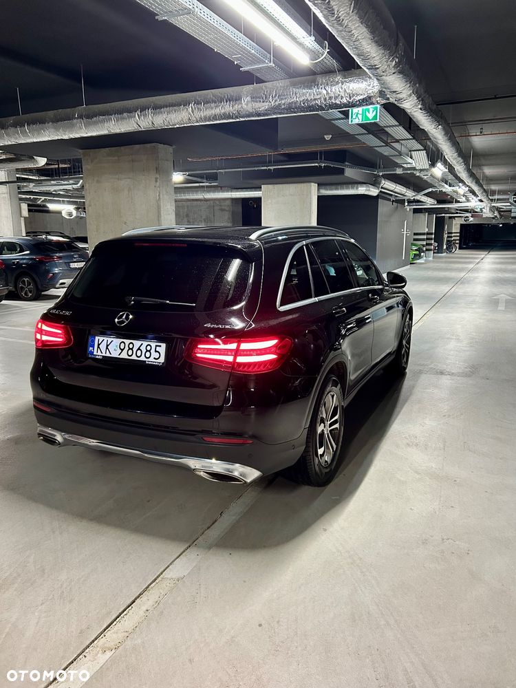 Mercedes-Benz GLC - 4