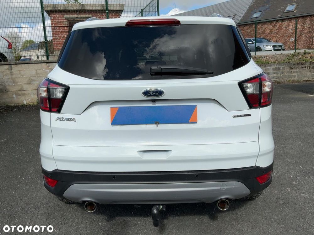 Ford Kuga 1.5 EcoBoost 2x4 Titanium - 17