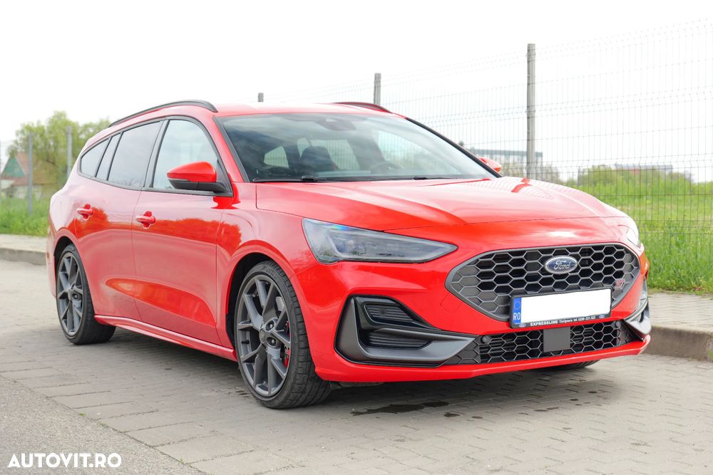 Ford Focus - 8