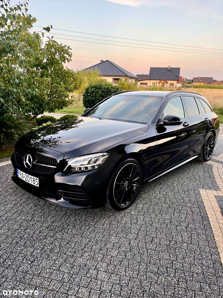 Mercedes-Benz Klasa C 300 9G-TRONIC - 3