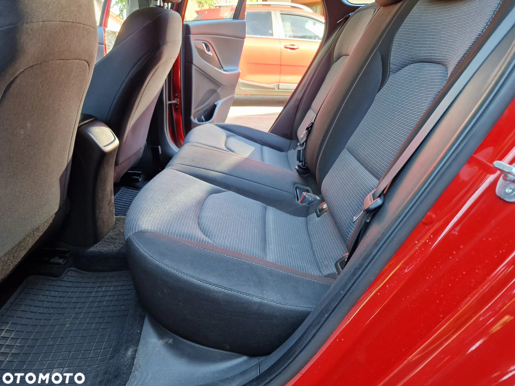 Hyundai i30 1.5 DPI Classic + - 17