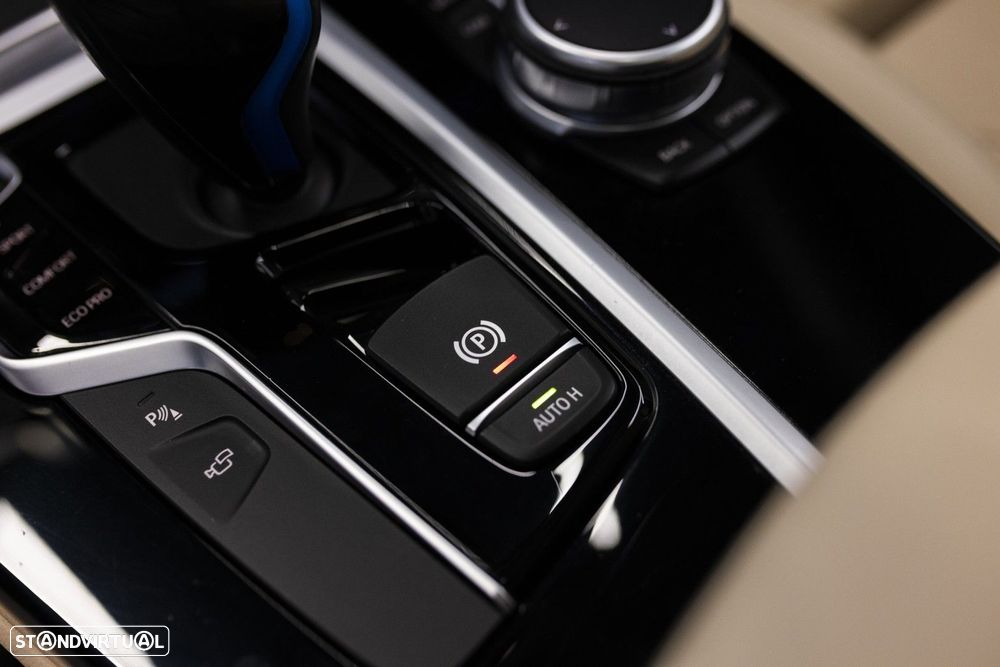 BMW iX3 Inspiring - 34