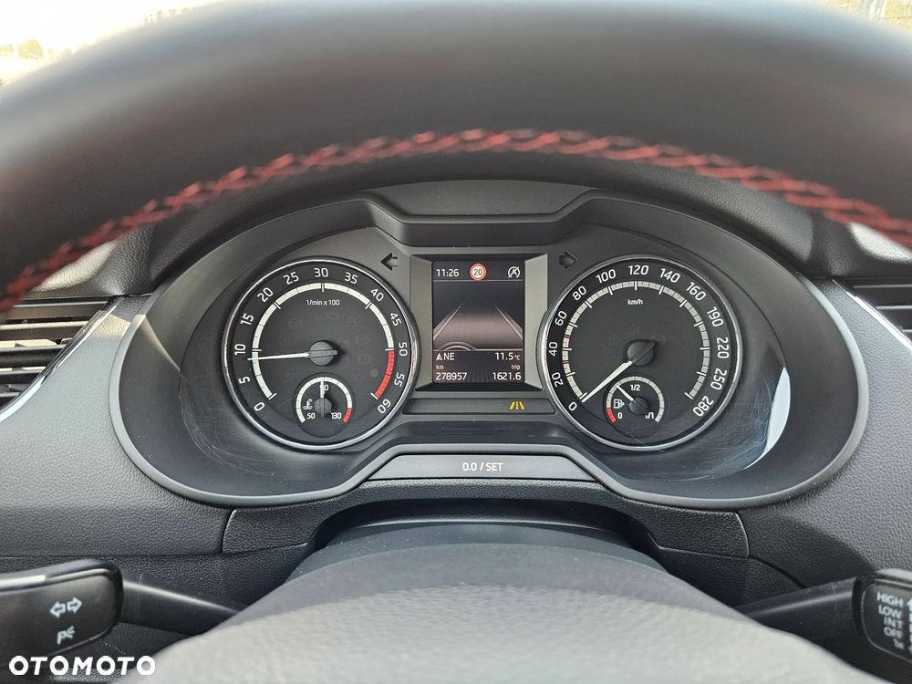 Skoda Octavia 2.0 TDI RS - 31