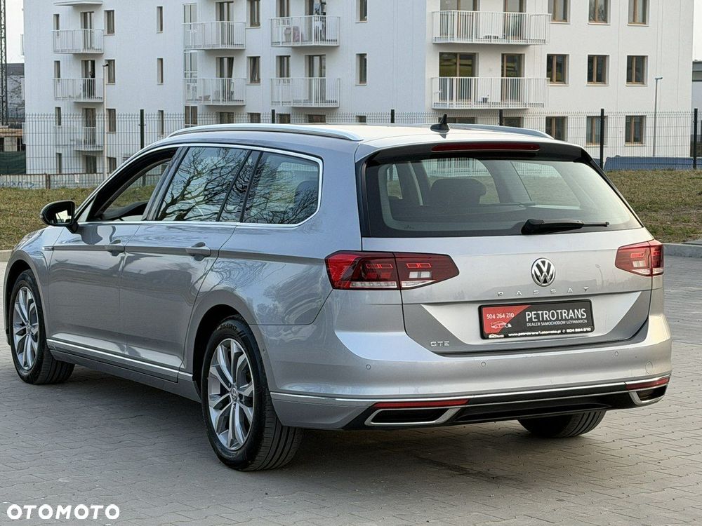 Volkswagen Passat - 9
