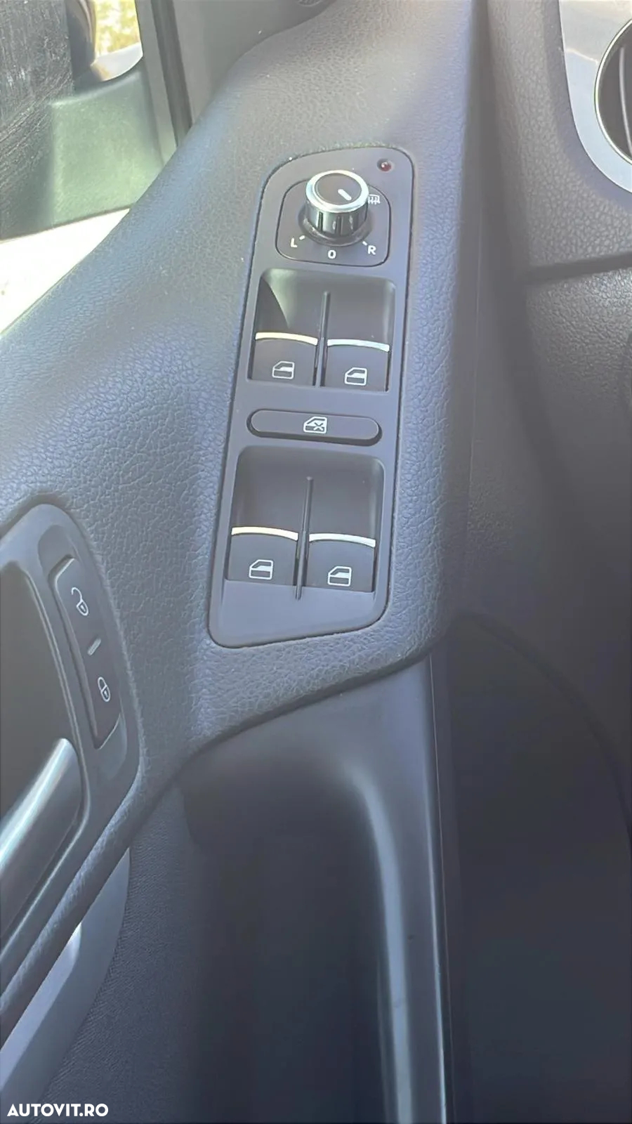 Volkswagen Tiguan - 9