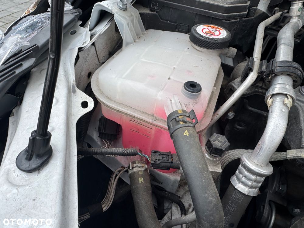 Toyota Corolla 1.2 T Comfort - 33