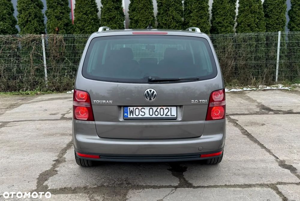 Volkswagen Touran 2.0 TDI Highline - 10