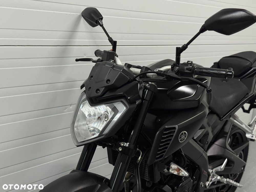 Yamaha MT - 24
