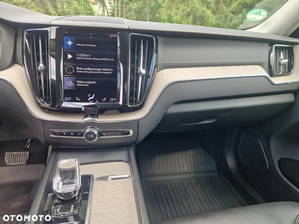 Volvo XC 60 B5 D AWD Geartronic Momentum - 25