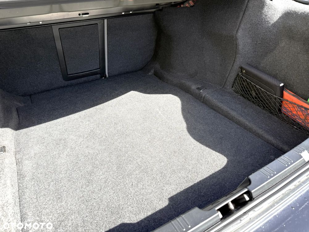 BMW Seria 5 - 32