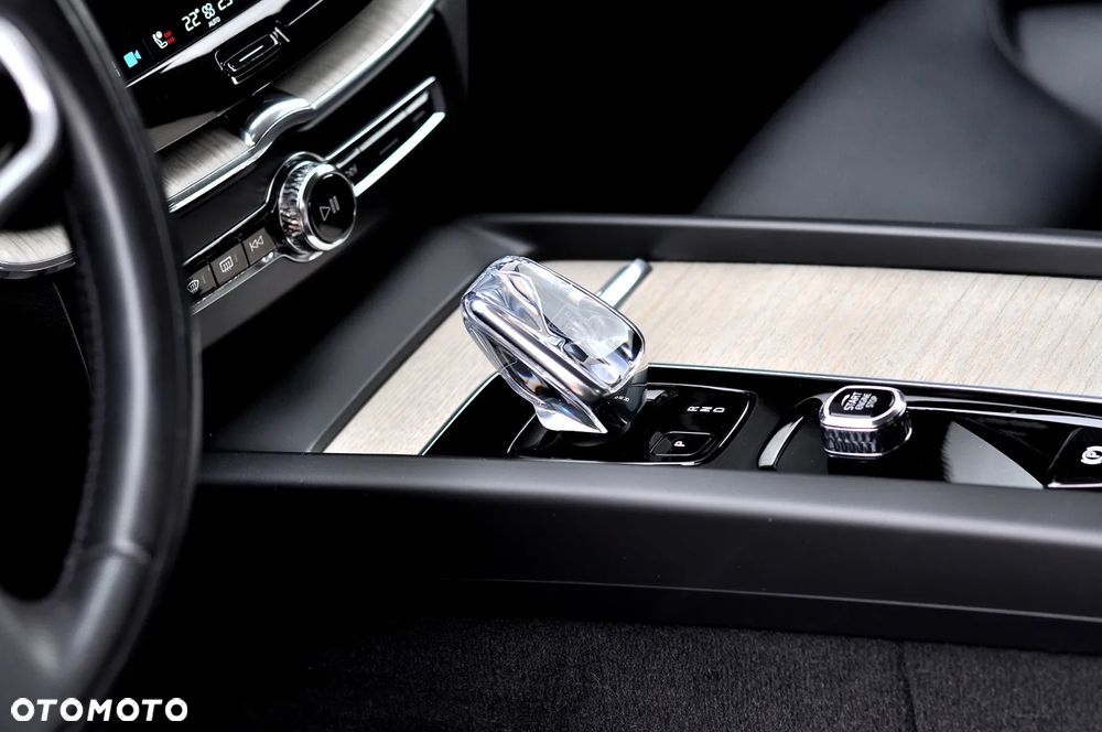 Volvo XC 60 B4 D AWD Geartronic Inscription - 15