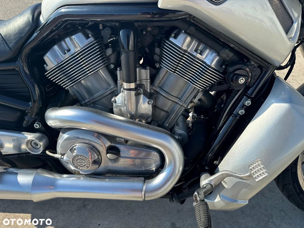 Harley-Davidson V-Rod Muscle - 23