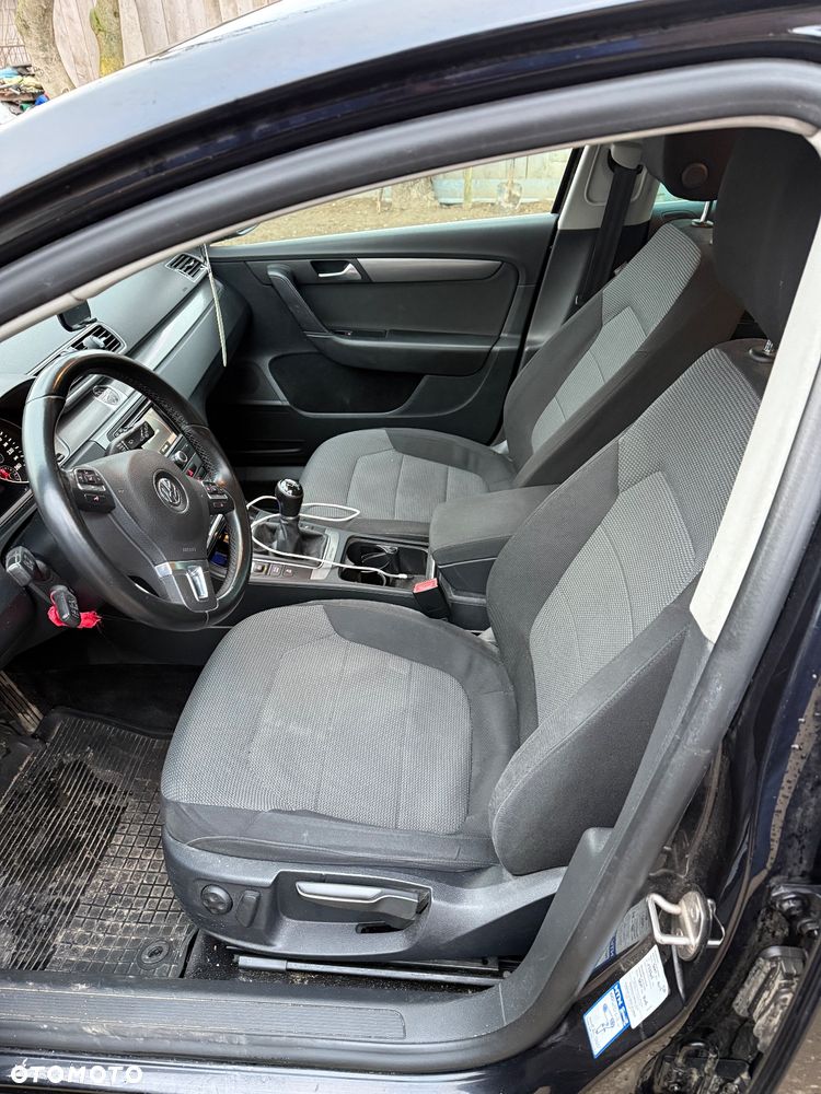 Volkswagen Passat 2.0 TDI 4Mot Comfortline - 9