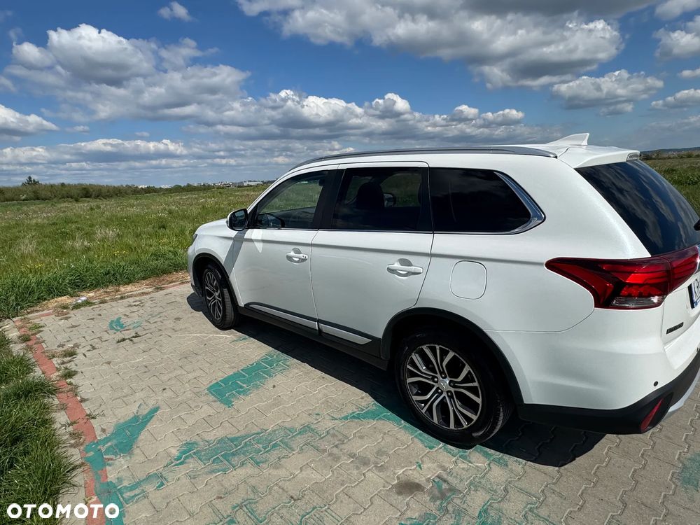 Mitsubishi Outlander 2.0 Intense + 4WD CVT - 6