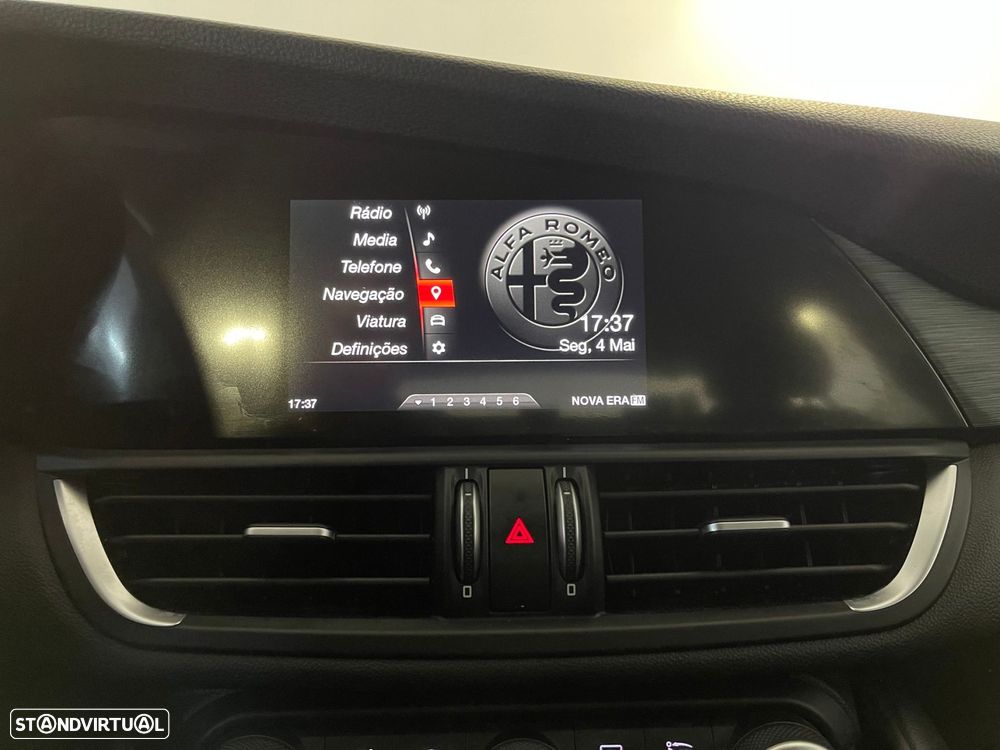 Alfa Romeo Giulia 2.2 D - 23