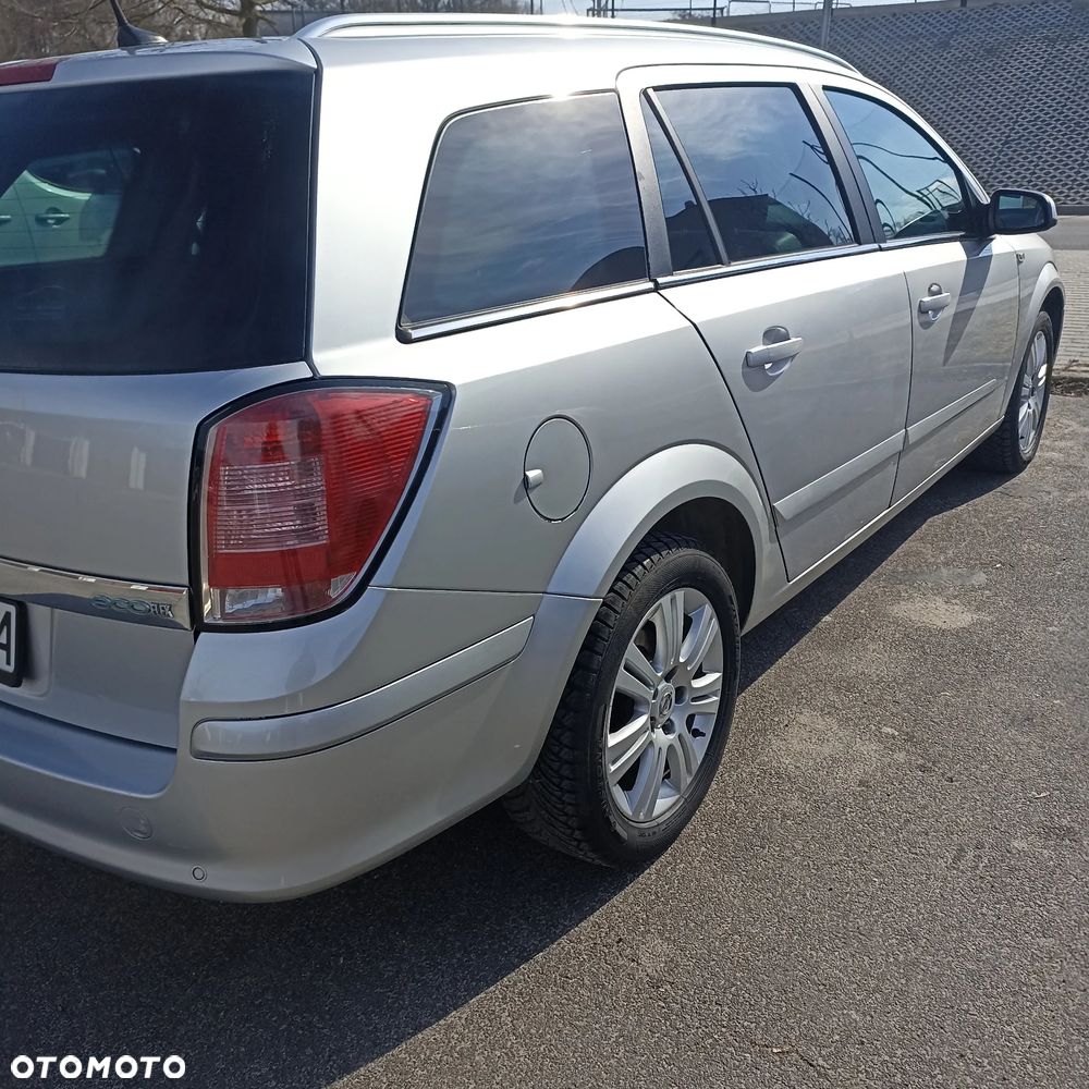 Opel Astra 1.7 CDTI ecoFLEX - 12