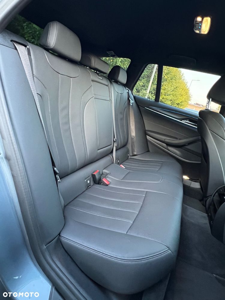 BMW Seria 5 530e xDrive M Sport sport - 15