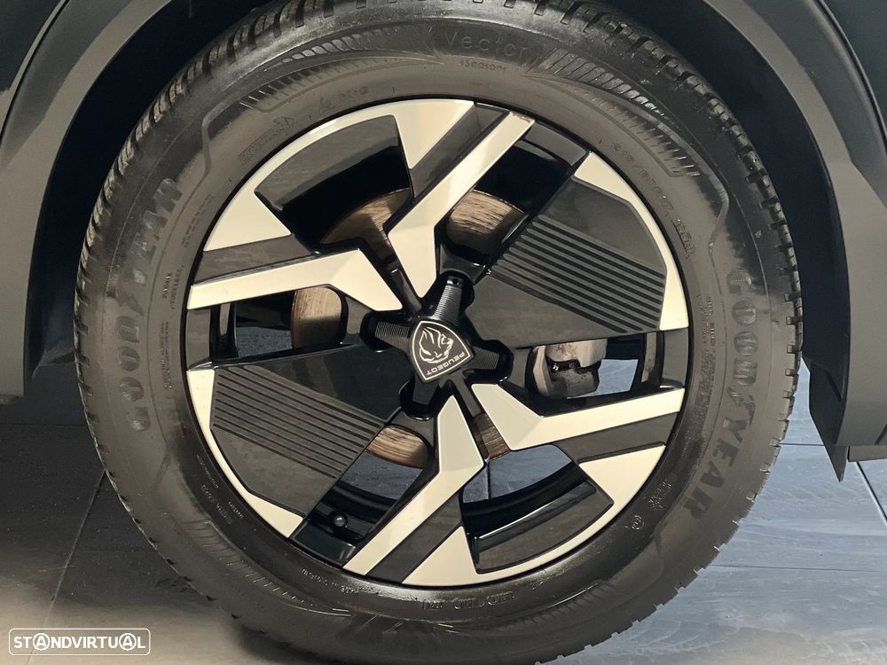 Peugeot 2008 1.2 PureTech Allure Pack - 12