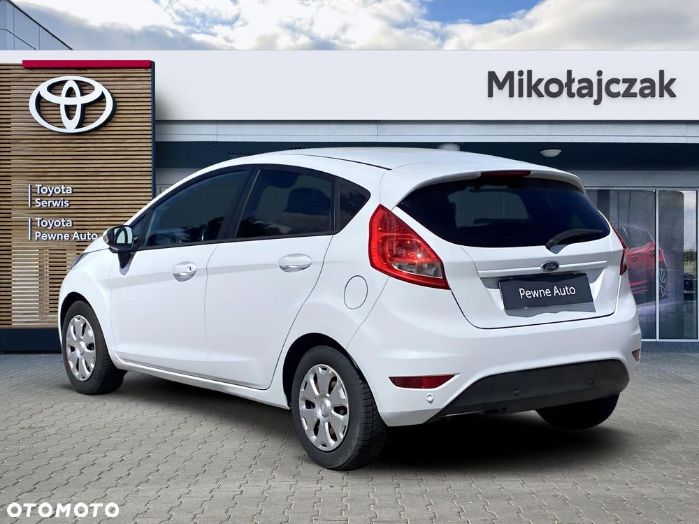 Ford Fiesta 1.6 TDCi DPF Trend SVP - 6