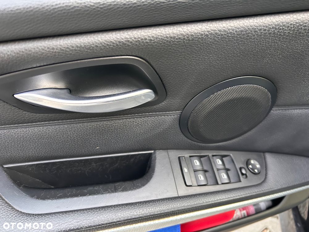 BMW Seria 3 320i - 23