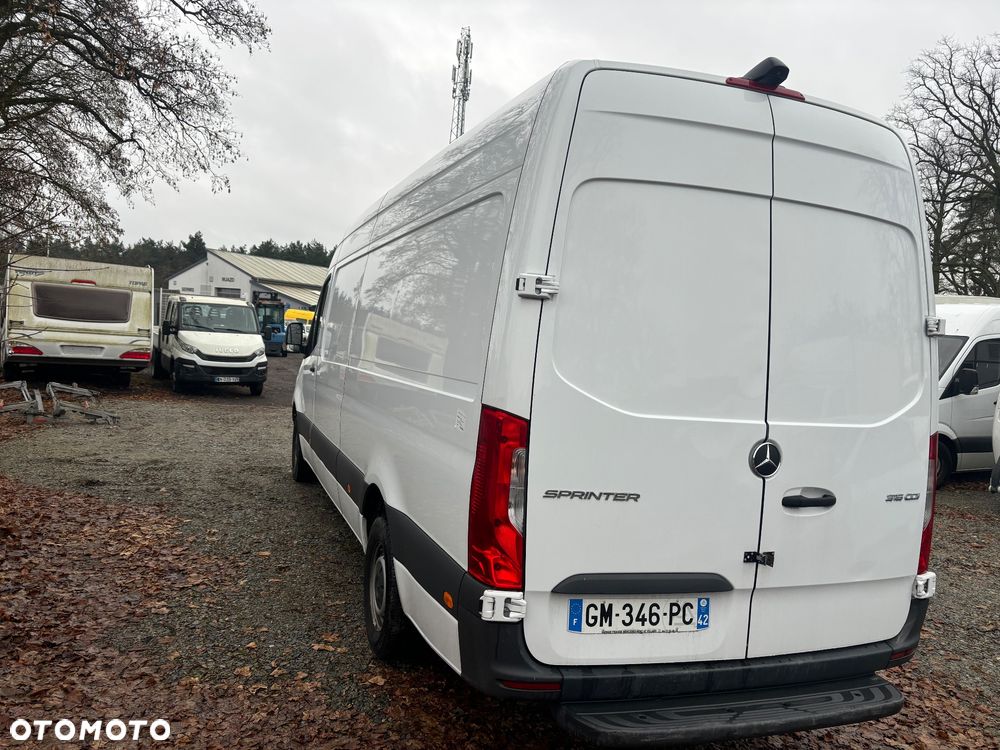 Mercedes-Benz Sprinter - 5