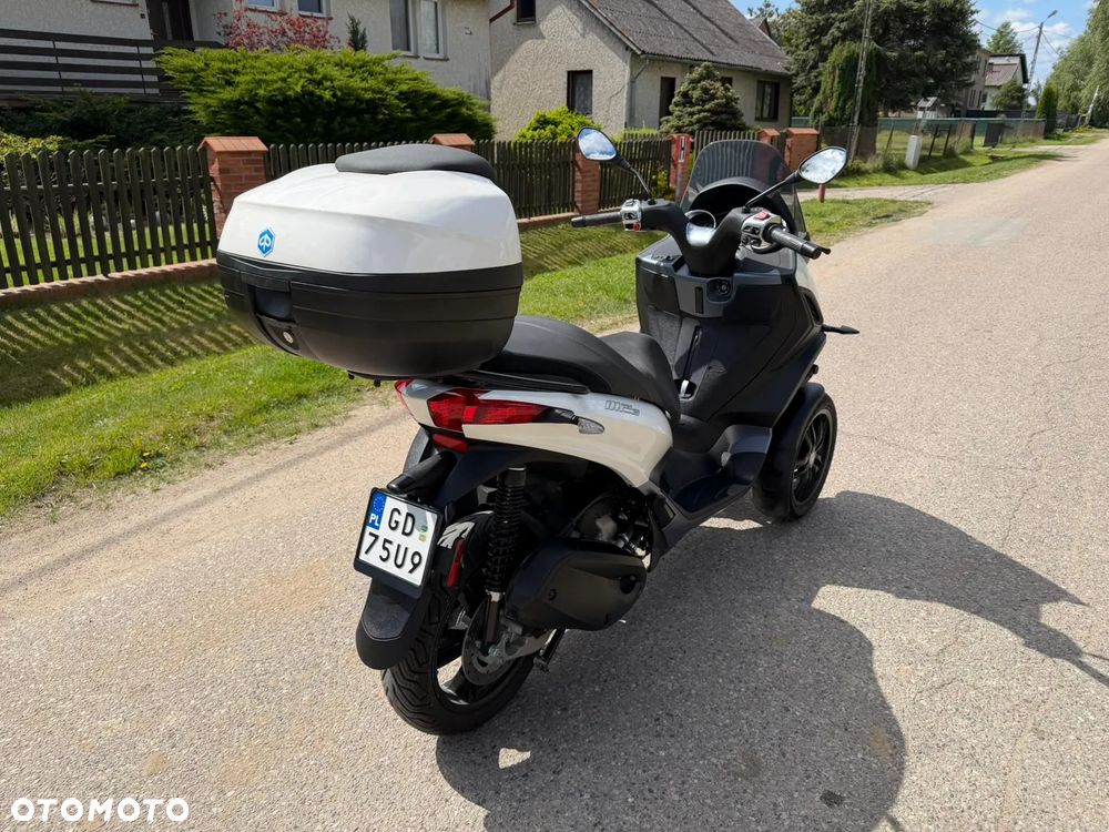 Piaggio MP-3 - 4