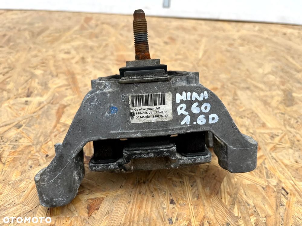 MINI COOPER R56 R60 R61 1.6D 112KM PODUSZKA ŁAPA SKRZYNI BIEGÓW 6779805