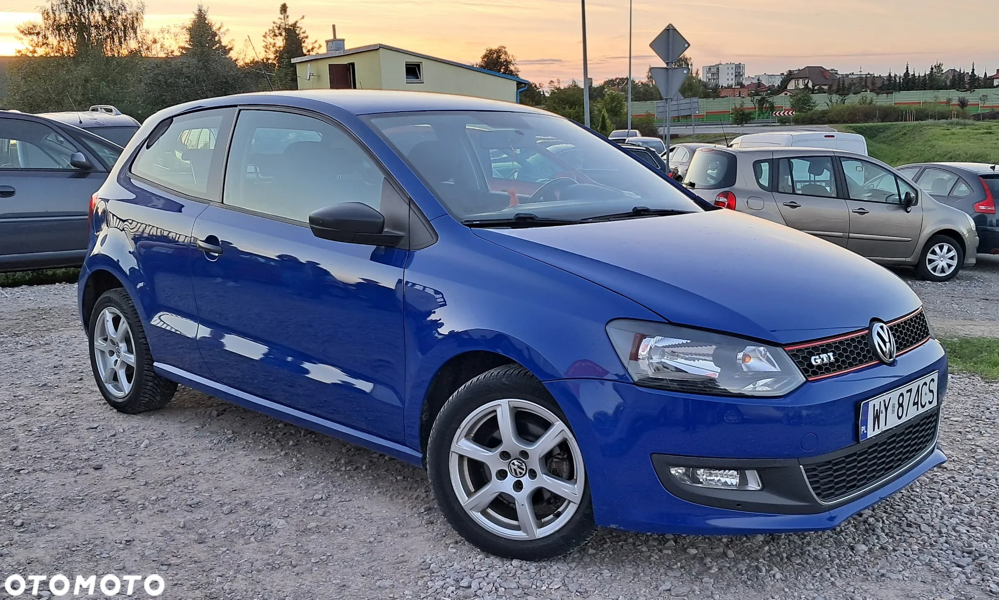 Volkswagen Polo - 2