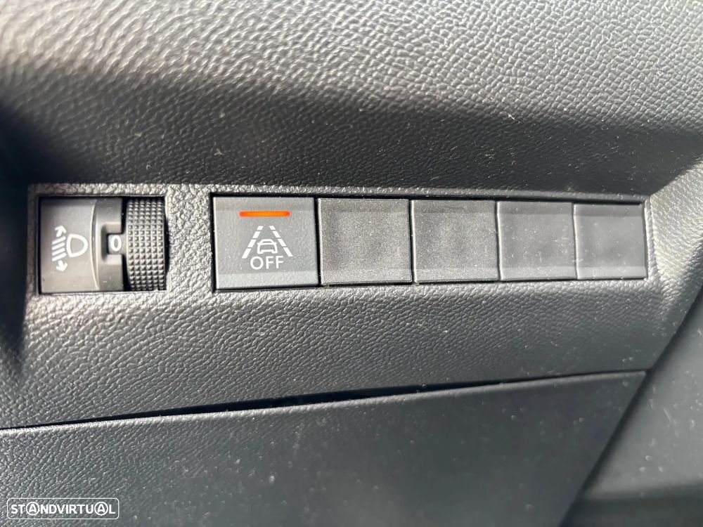 Peugeot 208 1.2 PureTech Active Pack - 15