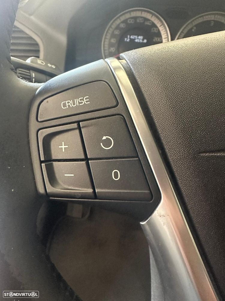 Volvo XC 60 2.0 D3 Drive - 9