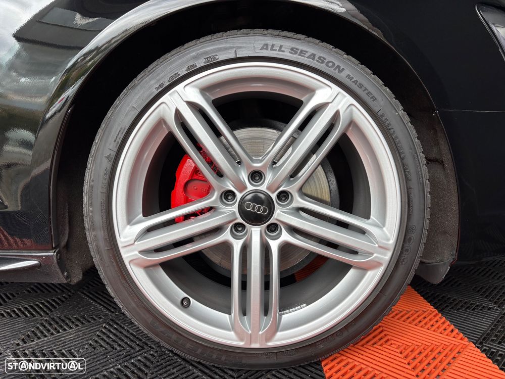 Audi A4 Avant 2.0 TDI Multitronic S-line - 4