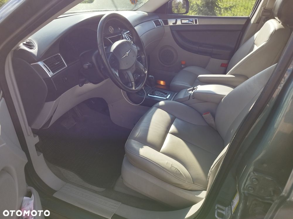 Chrysler Pacifica - 7