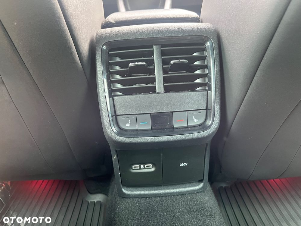 Skoda Octavia 2.0 TDI RS DSG - 22