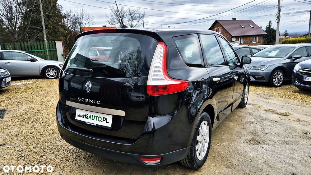Renault Grand Scenic 2.0 16V 140 CVT Bose Edition - 15