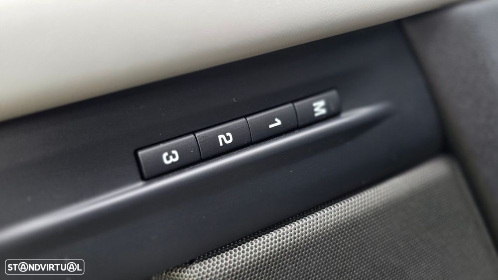 Land Rover Range Rover Evoque D180 R-Dynamic HSE - 26