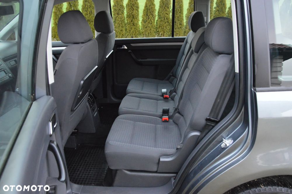 Volkswagen Touran 2.0 TDI Trendline - 24