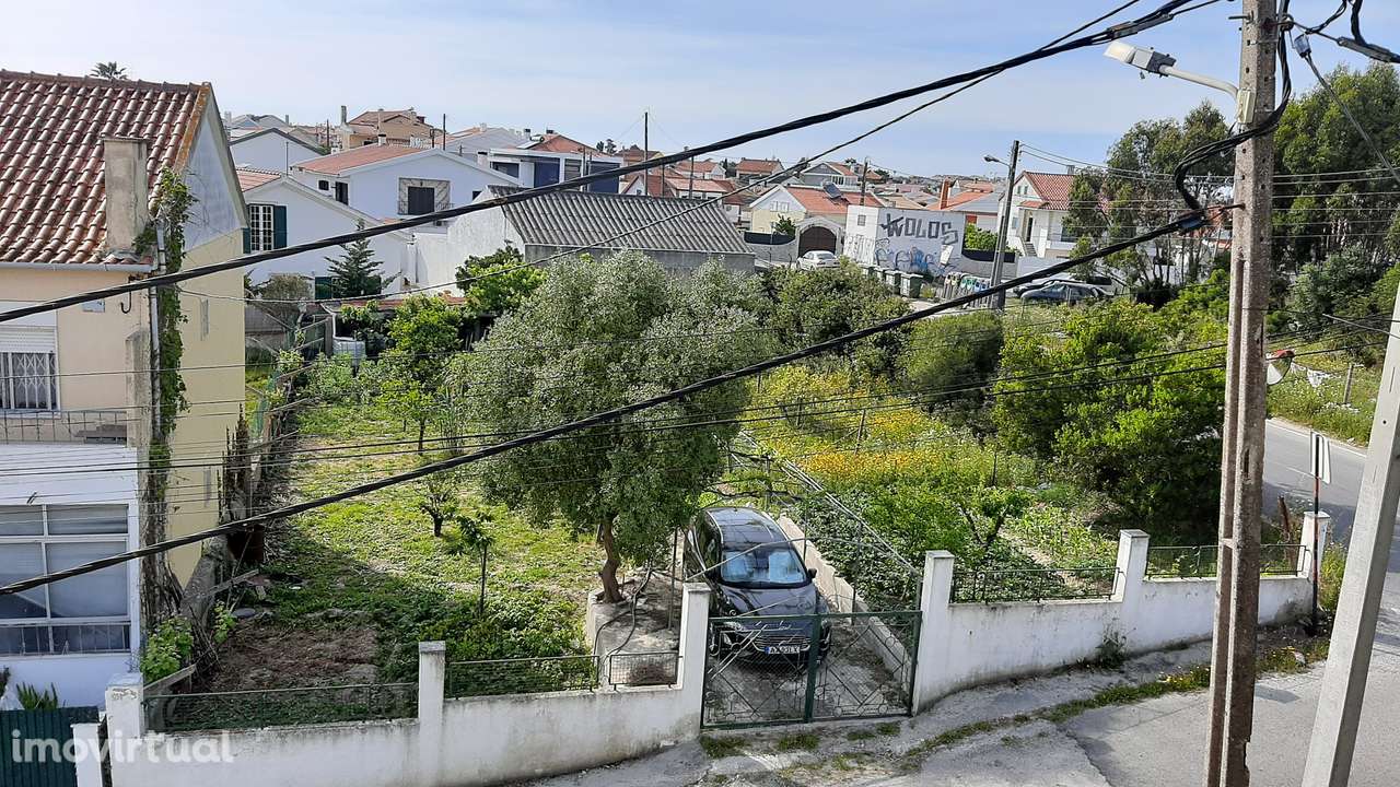 Terreno na Charneca da Caparica no Centro da Charneca - Grande imagem: 2/4