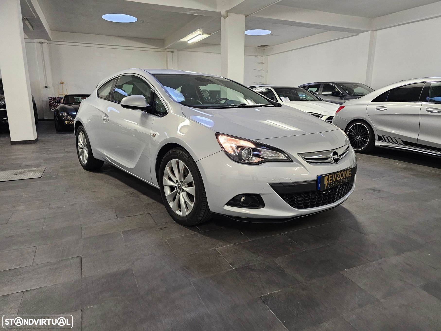 Opel Astra GTC 1.4 Turbo - 2