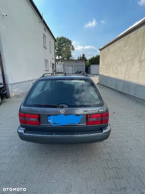 Volkswagen Passat - 5