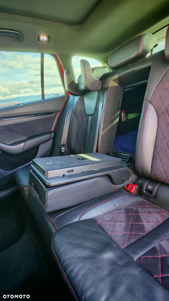 Skoda Octavia 2.0 TSI RS 245 DSG - 25