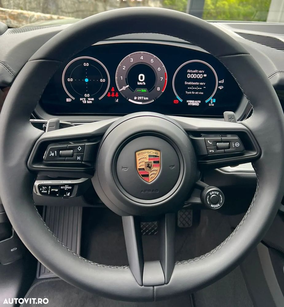 Porsche Cayenne Coupe E-Hybrid - 16